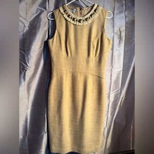 Maggy London Elegant Beige Sleeveless Dress
